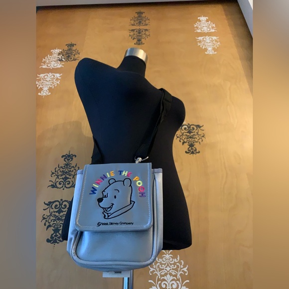 Vintage Limited Edition 90s Disney Winnie The Pooh Mini Shoulder Bag Pouch - Picture 2 of 16